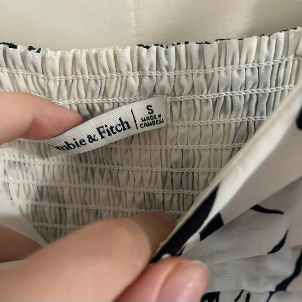 Abercrombie & Fitch‎ Emerson Tiered Maxi Dress in Black & White sz S